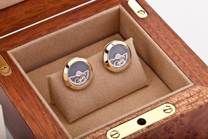 Breguet 9907.BA.OX Accessories Yellow Gold - фото 4