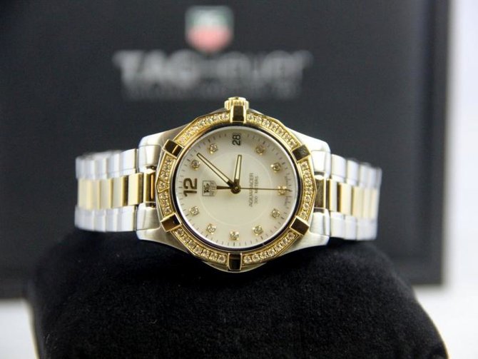 Tag Heuer WAF1350.BB0820 Aquaracer Diamond Dial and Bezel 32 mm  - фото 9