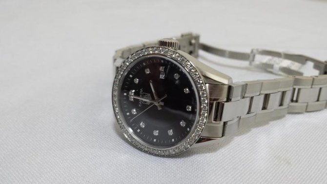Tag Heuer WV1412.BA0793 Carrera Diamond Dial and Bezel 27 mm  - фото 4