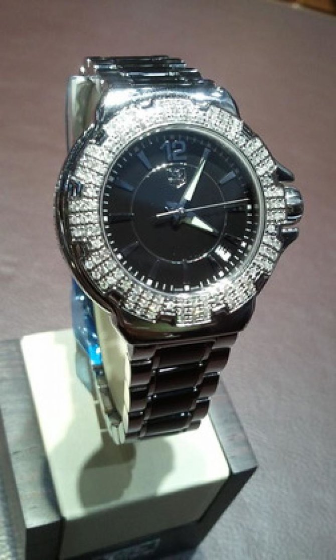 Tag Heuer WAH1214.BA0859 Formula1 Steel and Ceramic Full Diamond 37 mm  - фото 10