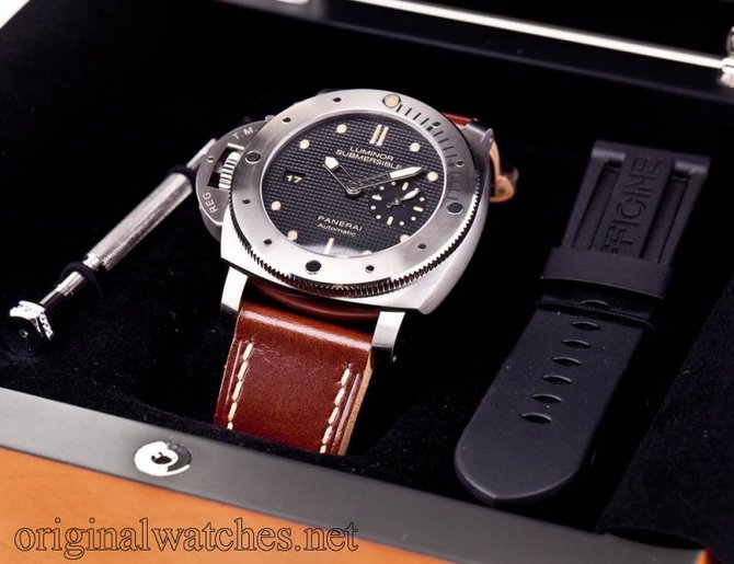 Officine Panerai PAM00569 Luminor Submersible 1950 Left-Handed 3 Days Automatic Titanium - фото 7