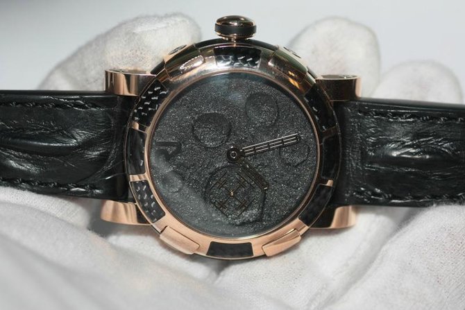 Romain Jerome MG.F2.22BB.00 Moon-Dna Moon Dust  - фото 4