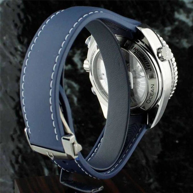 Omega 232.92.46.51.03.001 Seamaster Liquidmetal - фото 9