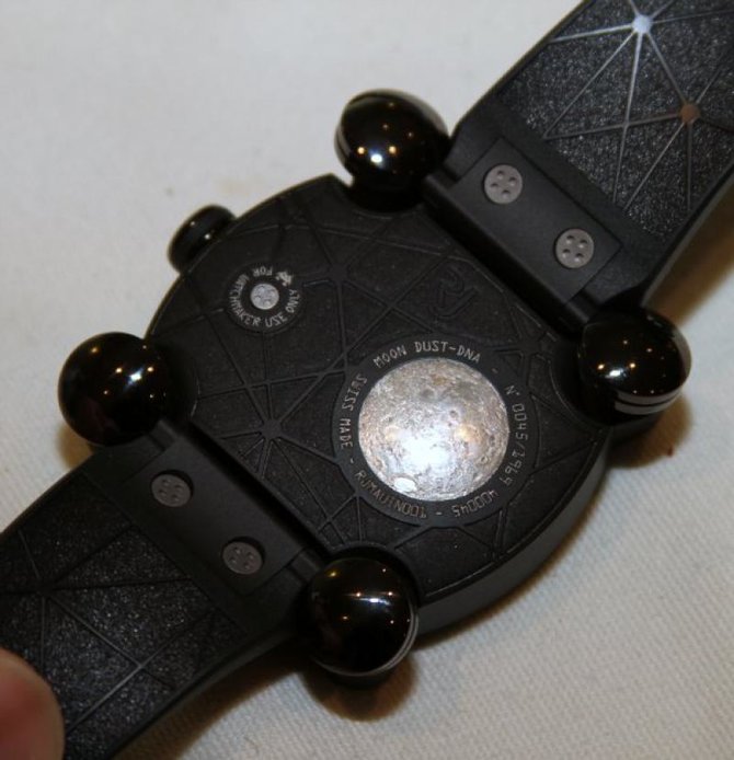 Romain Jerome RJ.M.CH.IN.001.01 Moon-Dna Moon Invader Chronograph - фото 5