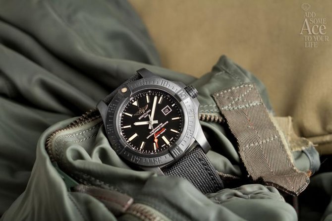 Breitling V1731010-BD12-100W Avenger Blackbird - фото 4