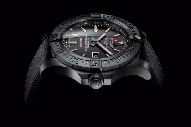 Breitling V1731010-BD12-100W Avenger Blackbird - фото 3