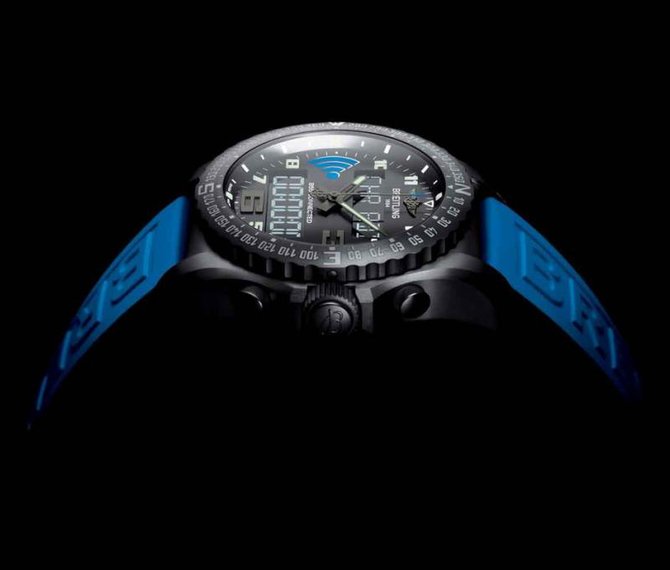 Breitling B55 Connected Professional Titanium Chronograph - фото 4