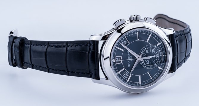 Patek Philippe 5905P-001 Complications Annual Calendar Chronograph - фото 7