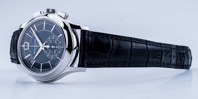 Patek Philippe 5905P-001 Complications Annual Calendar Chronograph - фото 15