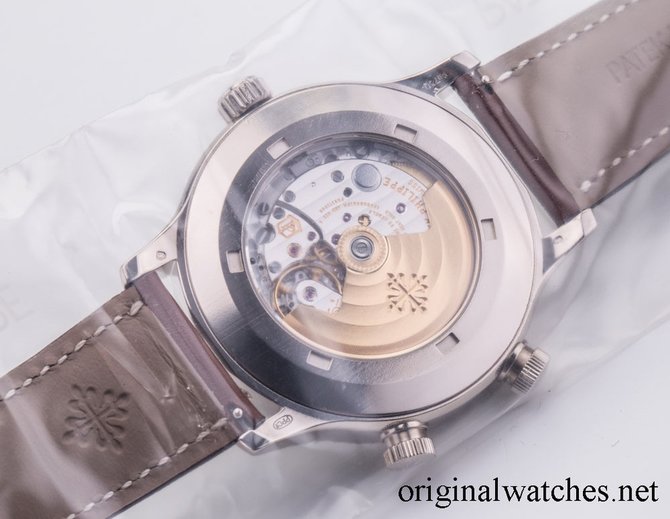 Patek Philippe 5524G-001 Complications Pilot Travel Time - фото 8