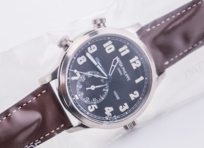 Patek Philippe 5524G-001 Complications Pilot Travel Time - фото 12