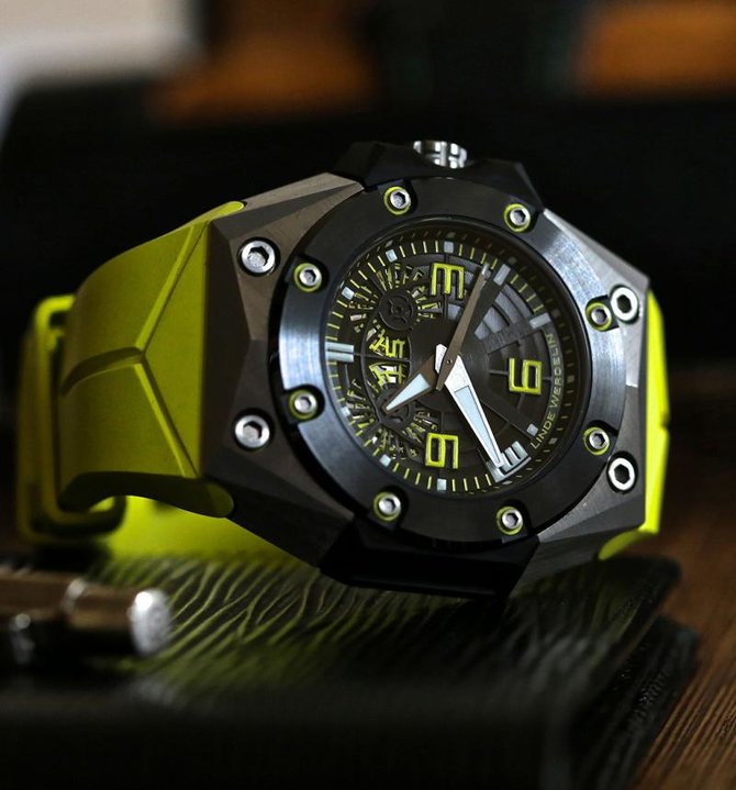 Linde Werdelin Titanium Yellow Oktopus Waterproof - фото 4