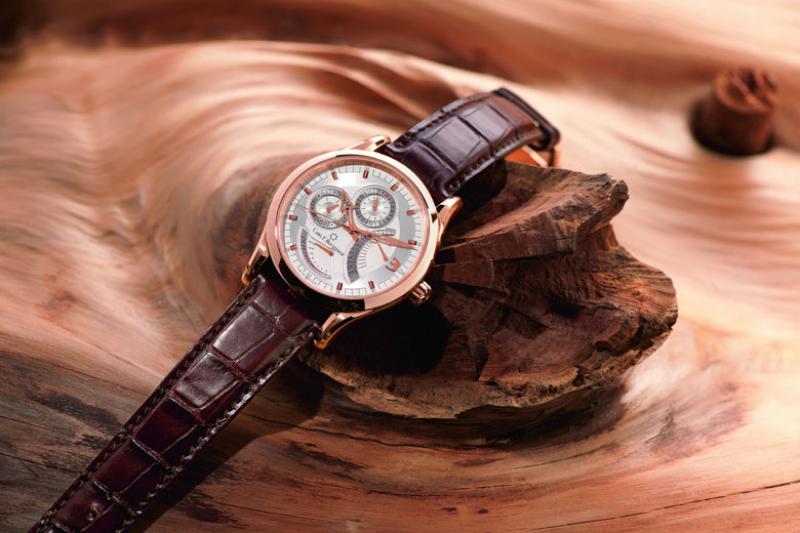 00.10901.03.16.01 Carl F. Bucherer RetroGrade Manero