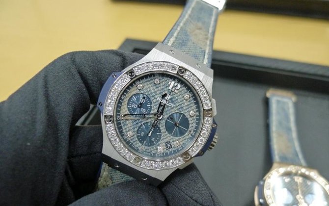 Hublot 341.SL.2770.NR.1204.JEANS Big Bang 44mm Jeans Steel Diamonds - фото 3