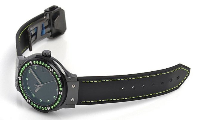 Hublot 565.CX.1210.VR.1222 Classic Fusion Shiny Ceramic Green - фото 2