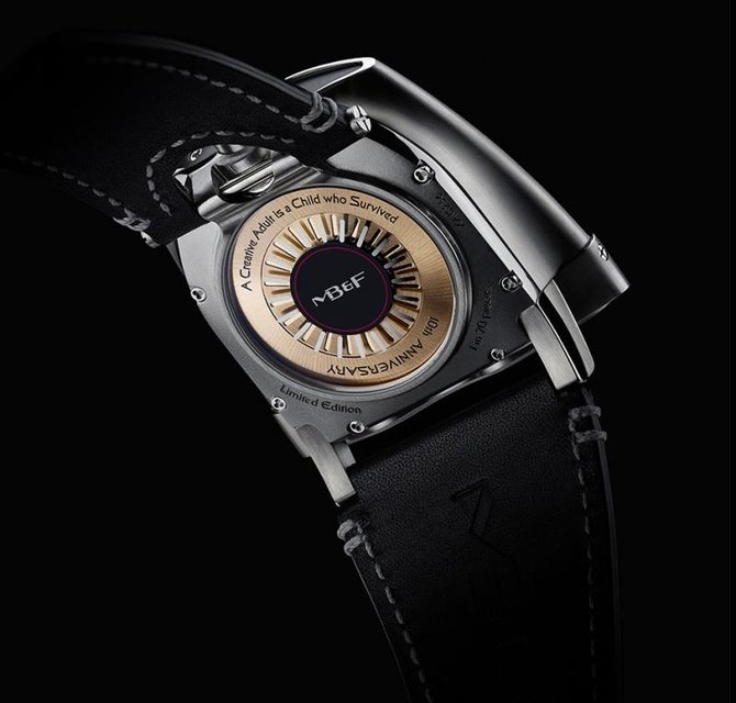 MB&F HMX British Racing Green Horological Machines Machine No.10 - фото 4