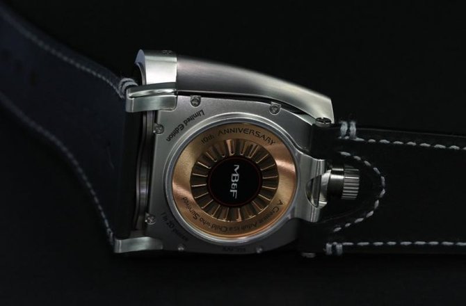 MB&F HMX Lotus Black Horological Machines Machine No.10 - фото 3