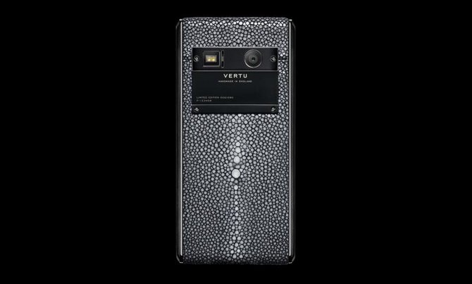 Vertu Stingray Black Aster Titanium - фото 3