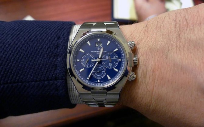 Vacheron Constantin 49150/B01A-9745 Overseas Chronograph - фото 2