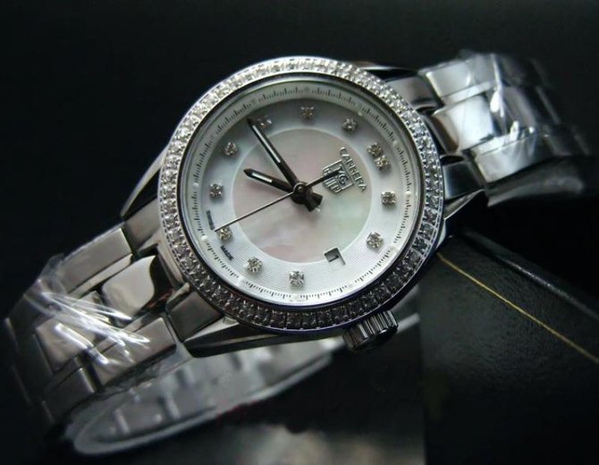 Tag Heuer WV1413.BA0793 Carrera Diamond Dial and Bezel 27 mm - фото 4