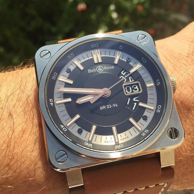 Bell & Ross BR 03-96 Golden Heritage Aviation 42 mm - фото 2