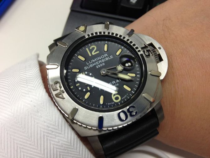 Officine Panerai PAM00194 Special Editions Luminor Submersible 2500m Special Edition 1000 - фото 3