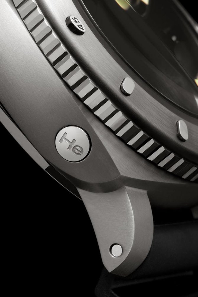 Officine Panerai PAM00364 Special Editions Luminor Submersible 1950 2500m 3 days Automatic Titanio Limited Edition 500 - фото 4