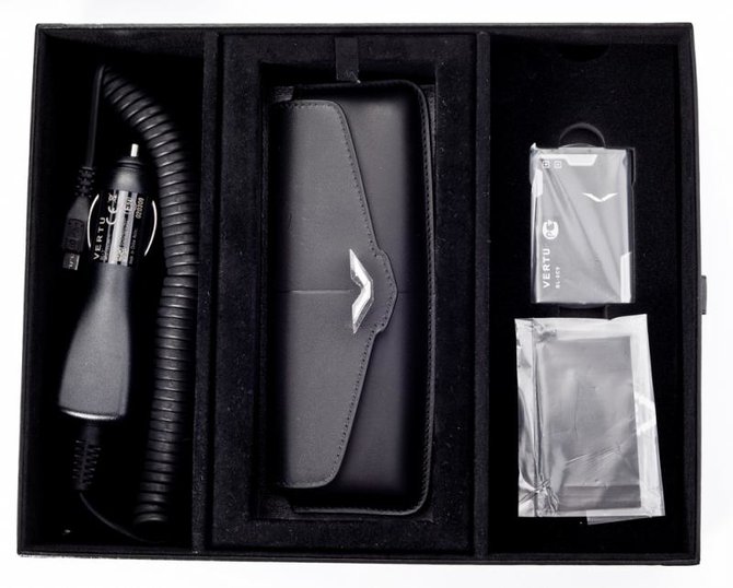 Vertu 0020V20 Signature S Design Clous De Paris Steel - фото 5