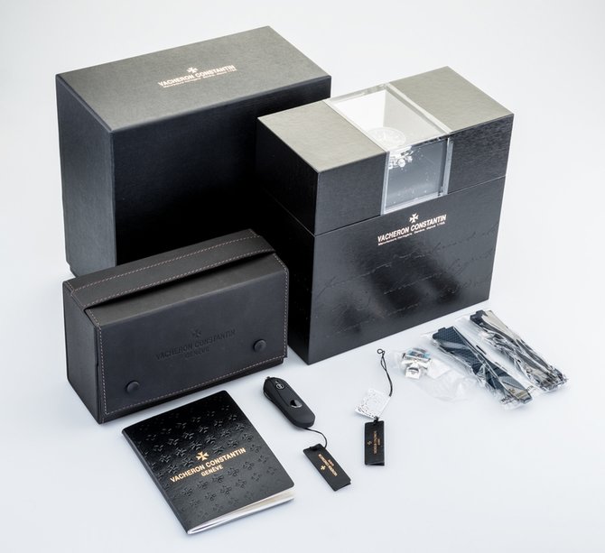 Vacheron Constantin 5500V/110A-B148 Overseas Chronograph - фото 5