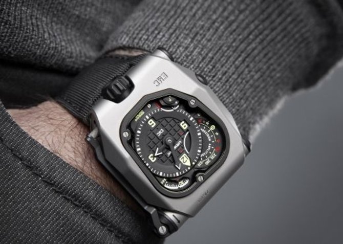 Urwerk UR EMC 2 EMC Steel & Titanium - фото 3