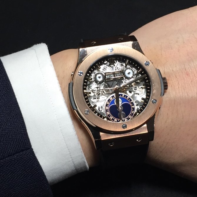 Hublot 547.OX.0180.LR Classic Fusion Aerofusion Moonphase King Gold - фото 2