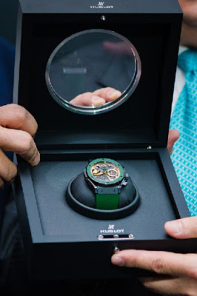 Hublot 525.CQ.1181.RX.WBC16 Classic Fusion Aerofusion Chronograph WBC - фото 2