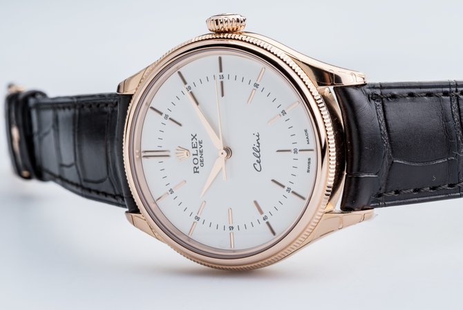 Rolex 50505 white lacquer dial Cellini Time Everose Gold - фото 9