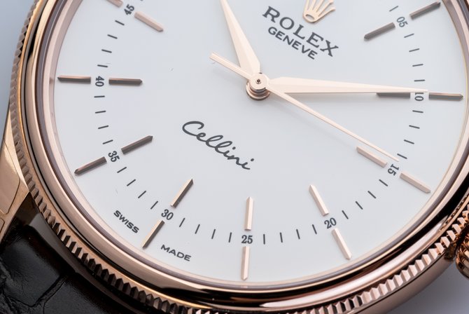 Rolex 50505 white lacquer dial Cellini Time Everose Gold - фото 11