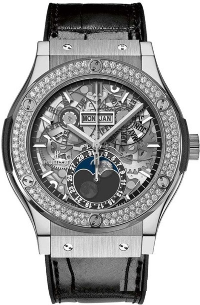 Hublot 547.NX.0170.LR.1104 Classic Fusion Aerofusion Moonphase Titanium