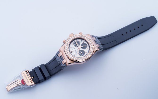 Audemars Piguet 26231OR.ZZ.D003CA.01 Royal Oak Offshore Chronograph - фото 17