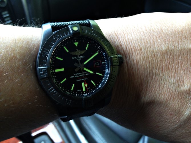 Breitling V1731110/BD74/109W/M20BASA.1 Avenger Blackbird 44 - фото 2