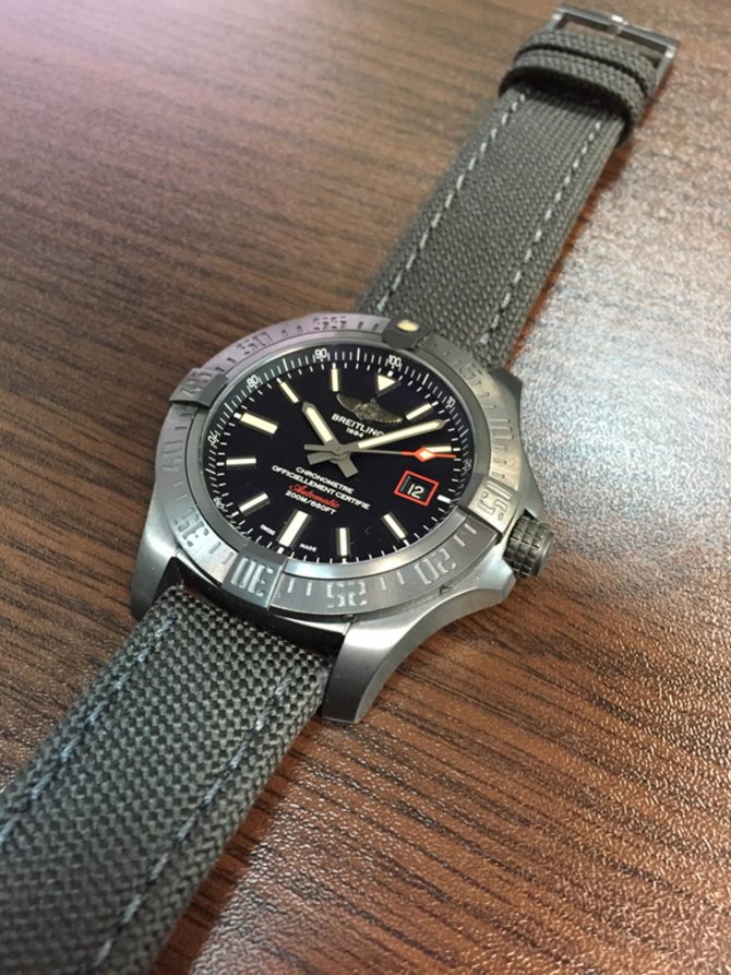 Breitling V1731110/BD74/109W/M20BASA.1 Avenger Blackbird 44 - фото 10
