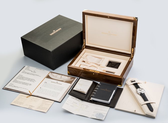 Vacheron Constantin 85250/000G-9141 Traditionnelle Jubile 1755 - фото 12