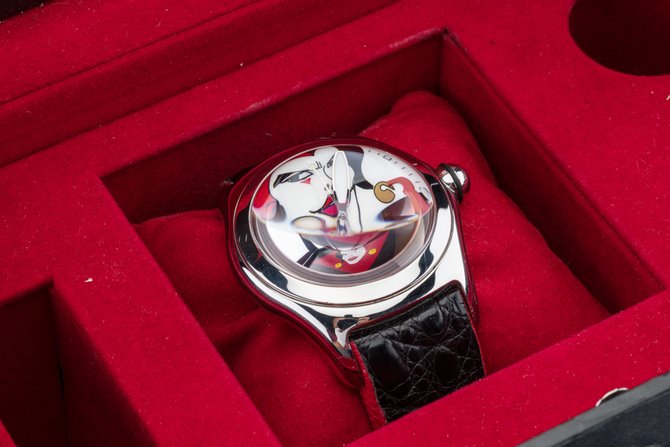 Corum 82.240.20 Bubble Joker - фото 15