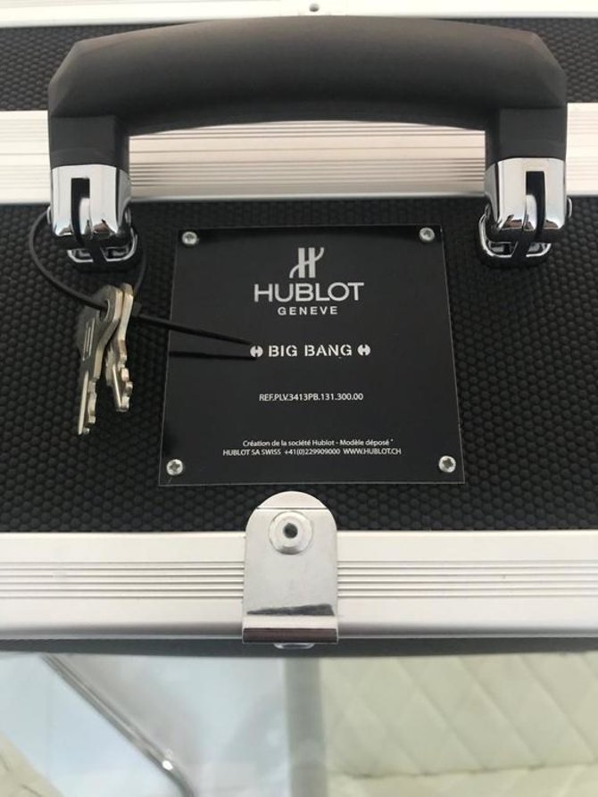 Hublot PVL.3413PB.131.300.00 Big Bang King Wall Clock Quartz - фото 3