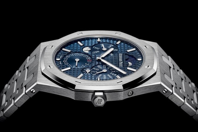 Audemars Piguet 26586IP.OO.1240IP.01 Royal Oak Selfwinding Perpetual Calendar Ultra-Thin - фото 4