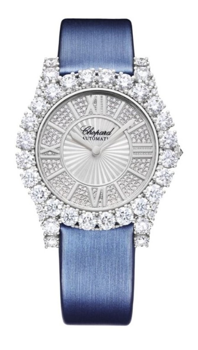 Chopard 139419-1401 Ladies Classic L'heure du Diamant Round Pendant - фото 1