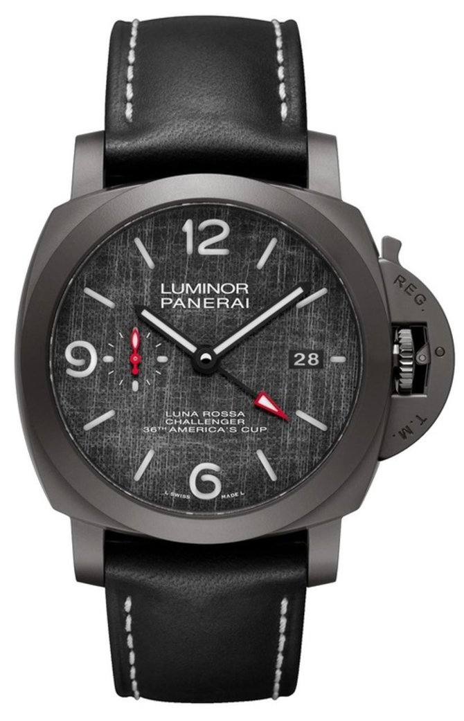 Officine Panerai PAM01036 Luminor Luna Rossa GMT 44 mm