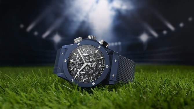 Hublot 525.EX.0170.RX.UCL20 Classic Fusion AeroFusion Chronograph “Champions League”  - фото 2