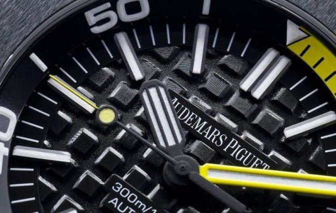 Audemars Piguet 15706AU.OO.A002CA.01 Royal Oak Offshore Diver - фото 3