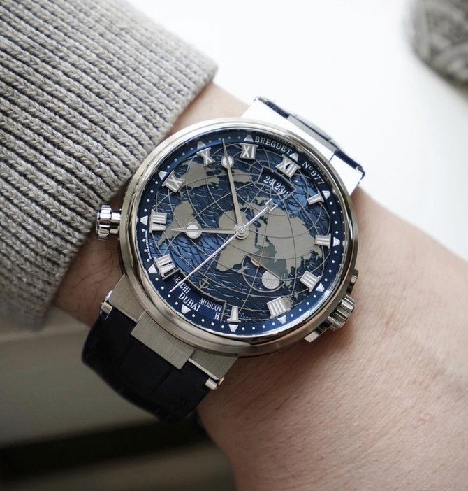 Breguet 5557BB/YS/5WV Marine Hora Mundi  - фото 3