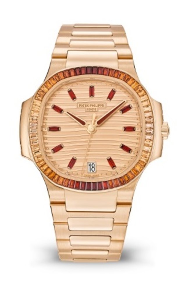 Patek Philippe 7118/1300R-001 Nautilus Ladies 7118 Rose gold and Diamonds