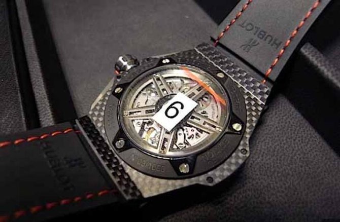 Hublot 401.QX.0123.VR Big Bang Unico Ferrari Red Magic Carbon - фото 6