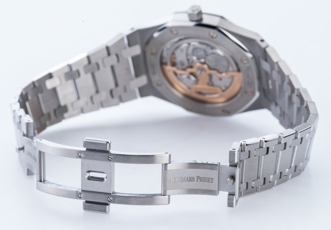 Audemars Piguet 15202ST.OO.1240ST.01 Royal Oak Extra-Thin 'Jumbo' - фото 10